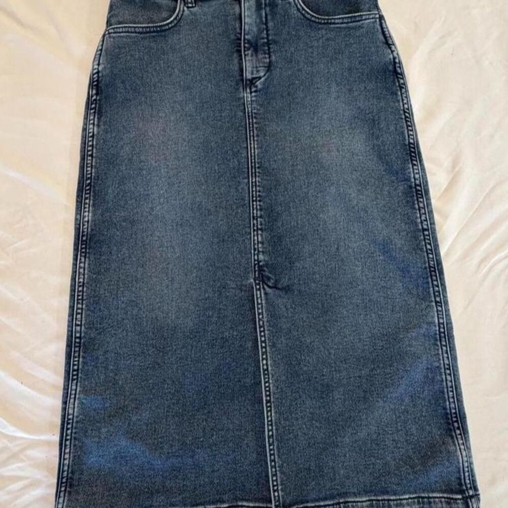 Faherty Women's Blue and Navy Skirt